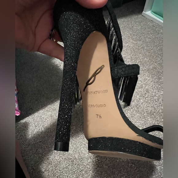 🤩 Brian Atwood Cassiane Black Fringe Heels size 7.5 🤩 - Picture 8 of 15